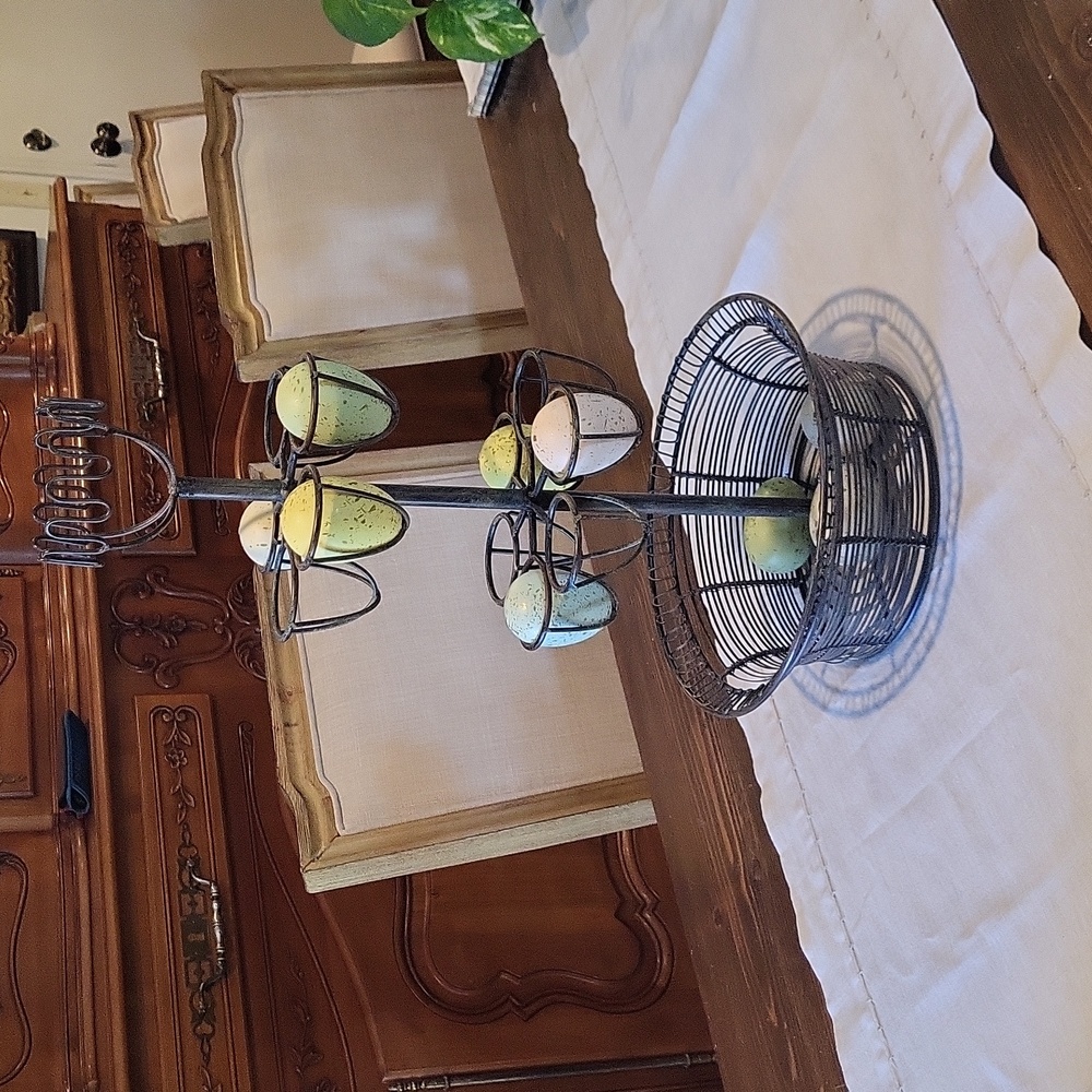 Vintage egg holder